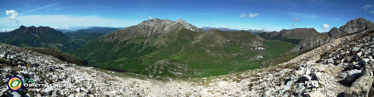 03 Panoramica dal sentiero 244 in zona Passo Grabbia.jpg